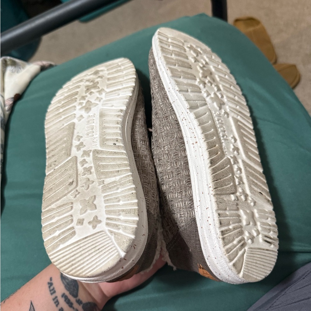 Hey Dude Women's Moccasins in Brown and White